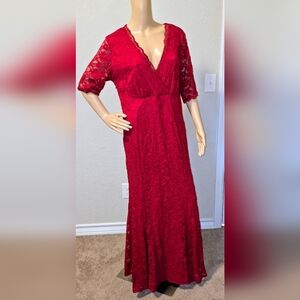 Size women's 16 formal dress in red lace